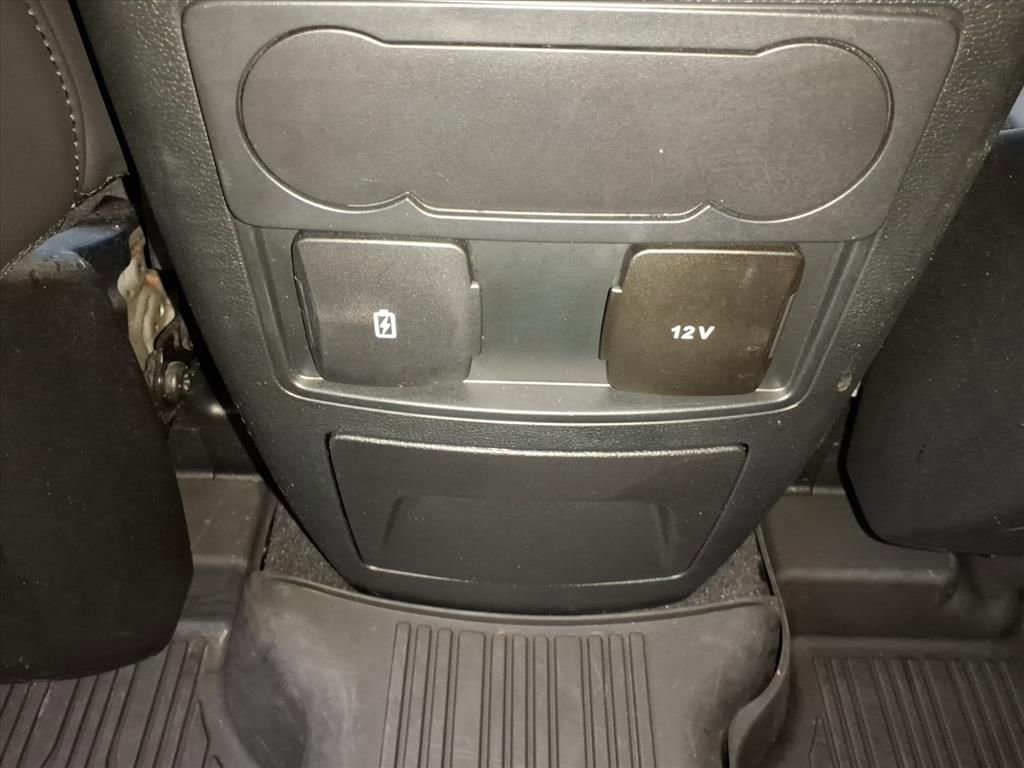 Certified 2022 Ford Explorer XLT w/ Equipment Group 202A image 28