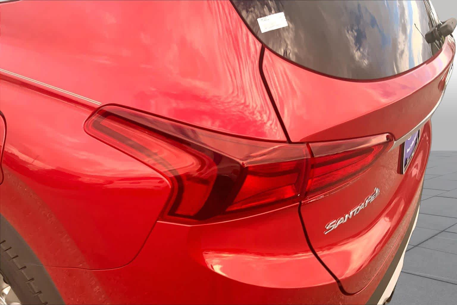 Used 2019 Hyundai Santa Fe SEL FWD image 27