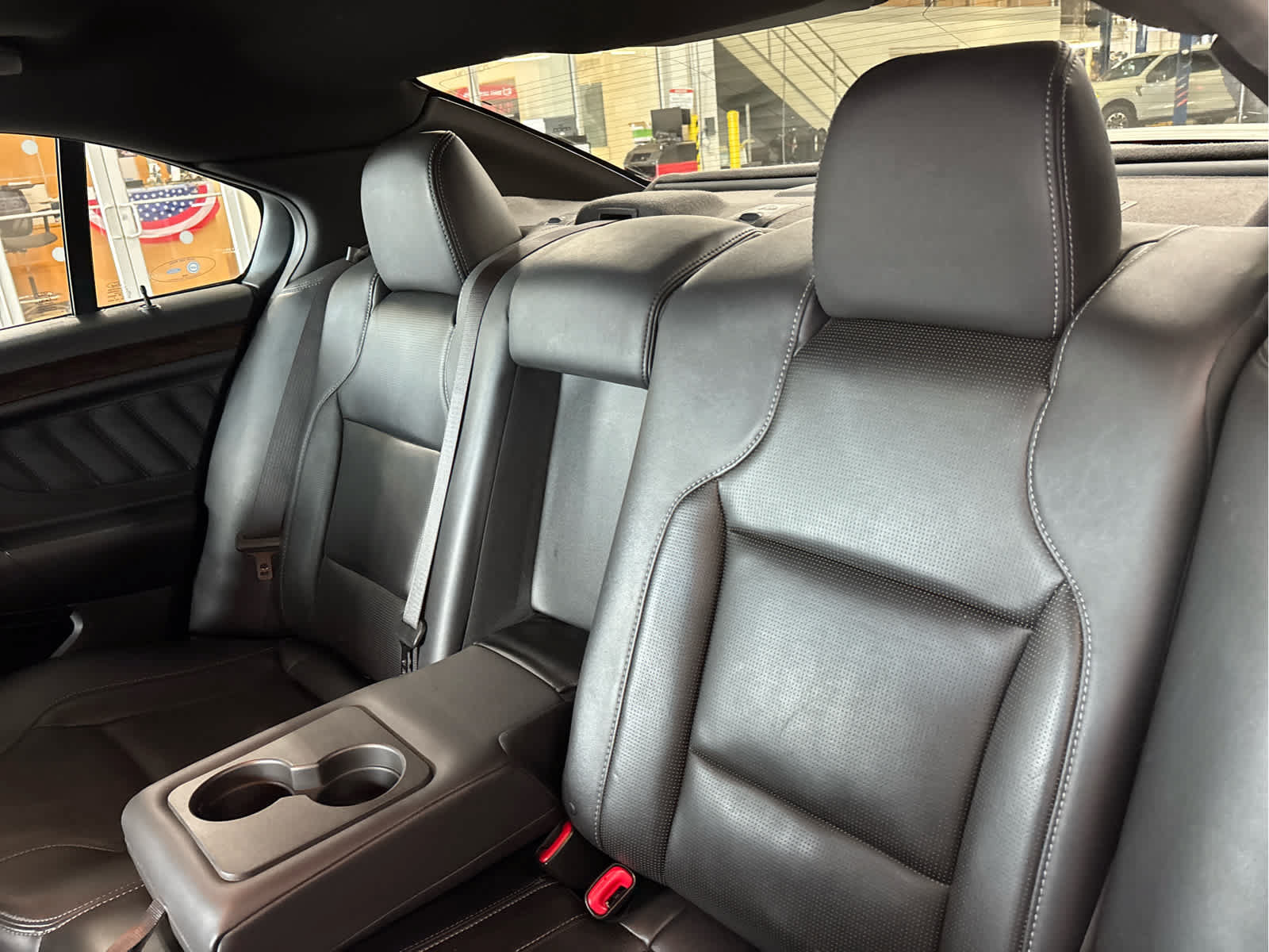Certified 2018 Ford Taurus Limited AWD/4WD image 34