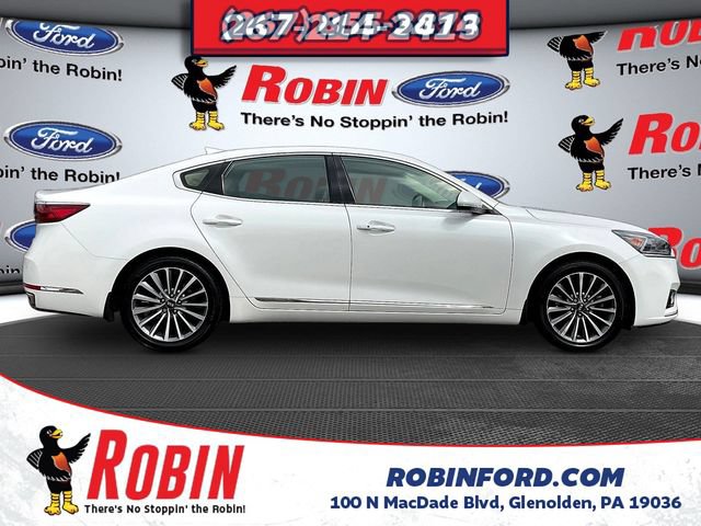 Used 2017 Kia Cadenza Premium w/ Luxury Package FWD image 8