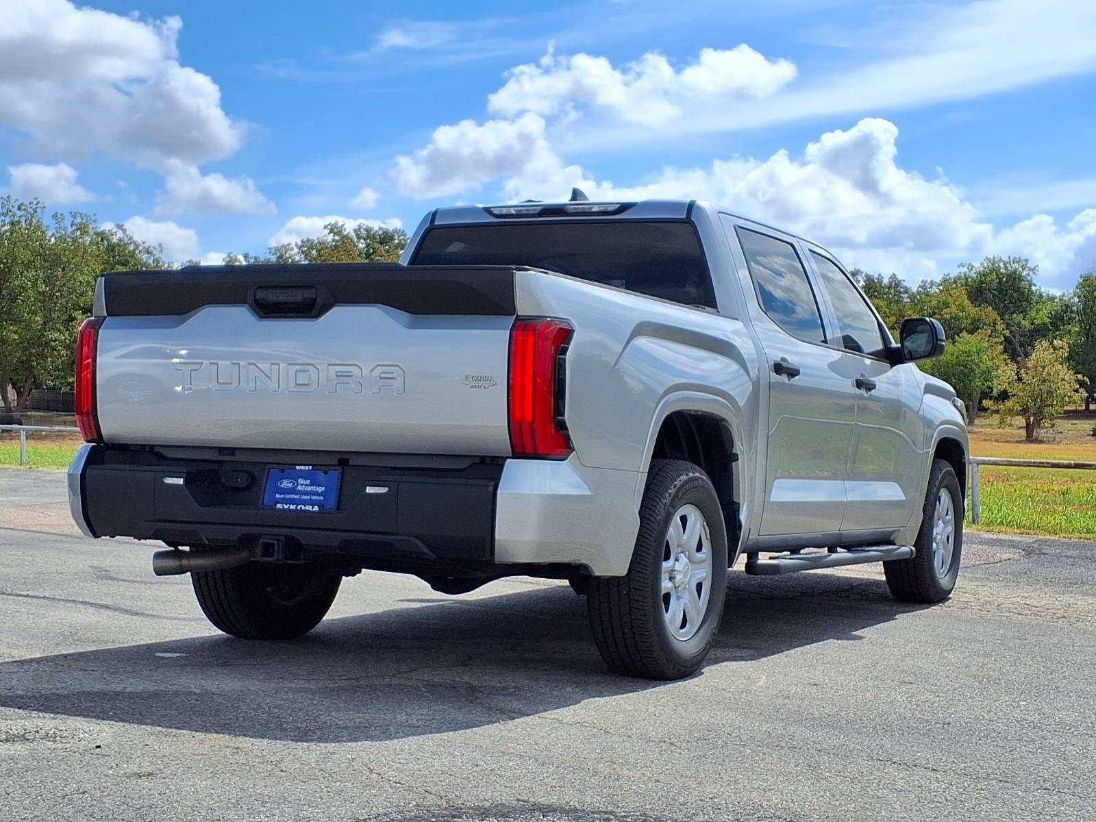 Used 2024 Toyota Tundra SR w/ SR Tow Package RWD image 5
