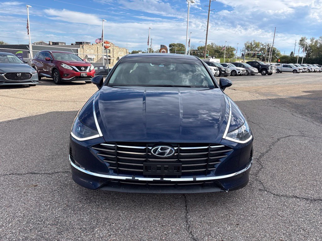 Used 2021 Hyundai Sonata SE FWD image 2