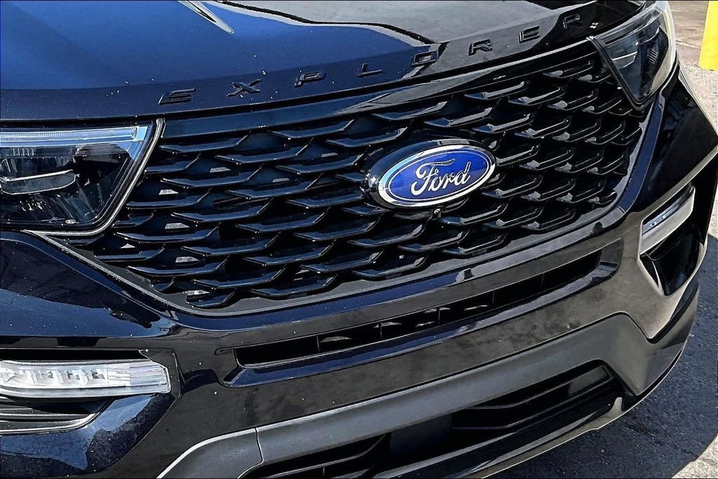 Certified 2023 Ford Explorer ST-Line AWD/4WD image 31