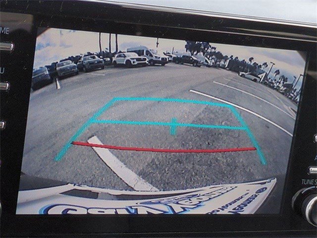 Used 2022 Toyota Sienna XLE image 21