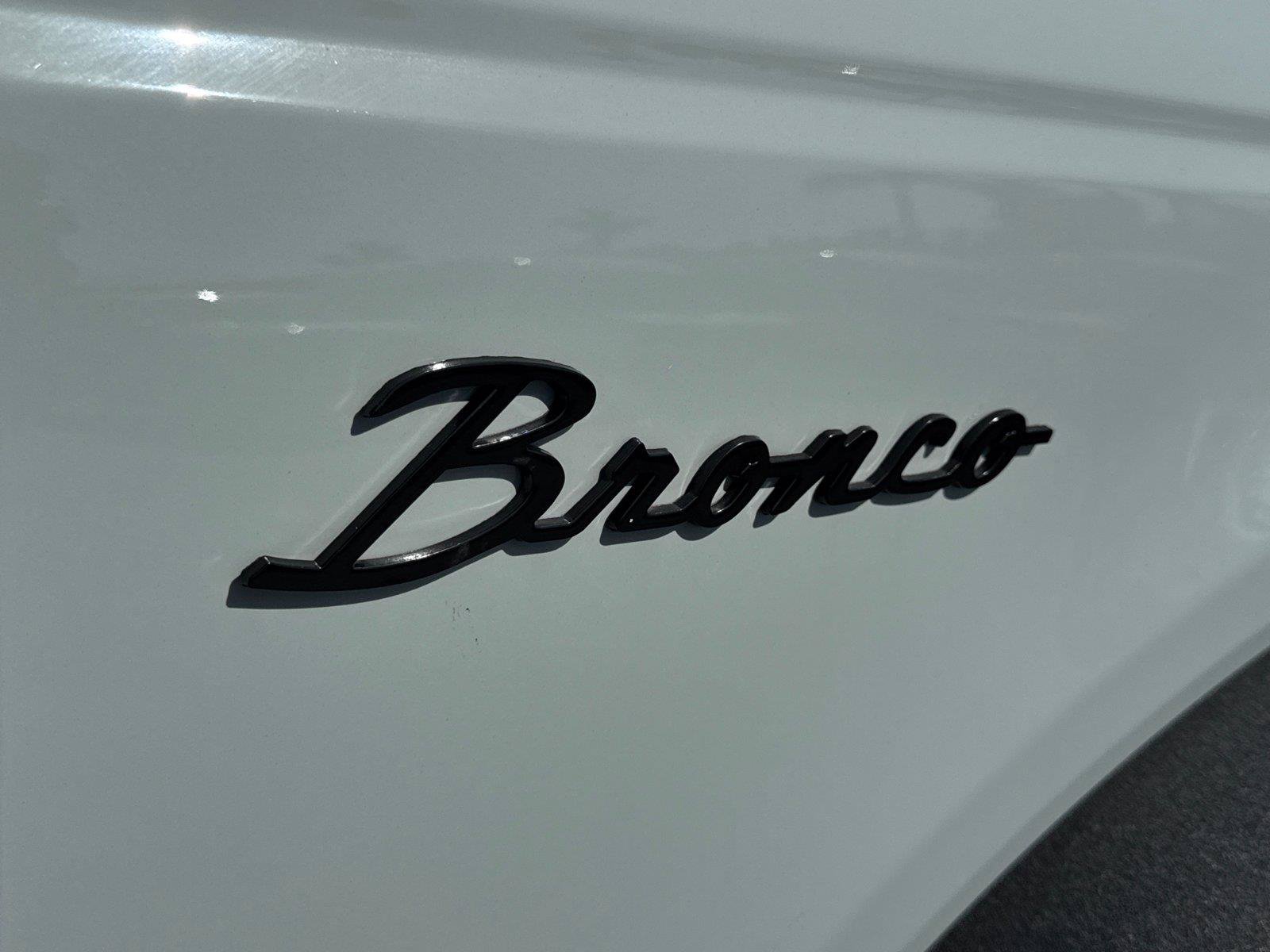 Certified 2022 Ford Bronco Wildtrak AWD/4WD image 8