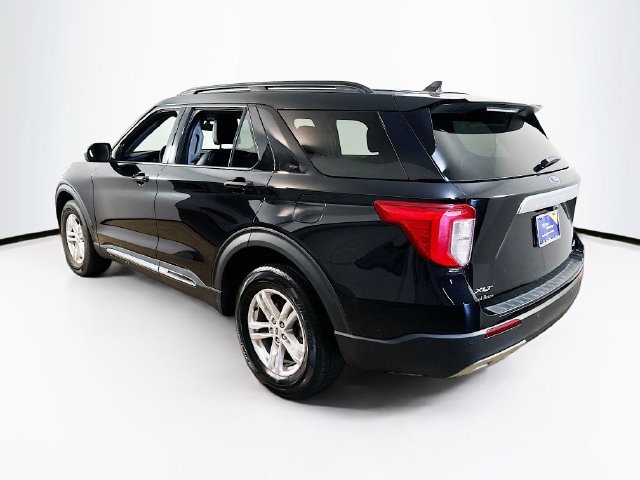 Certified 2023 Ford Explorer XLT w/ Equipment Group 202A AWD/4WD image 6