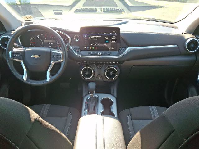 Used 2025 Chevrolet Blazer LT AWD/4WD image 10