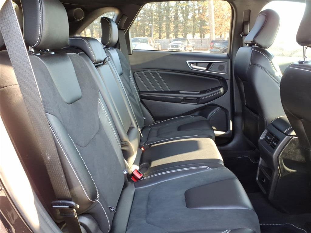 Certified 2022 Ford Edge ST image 12