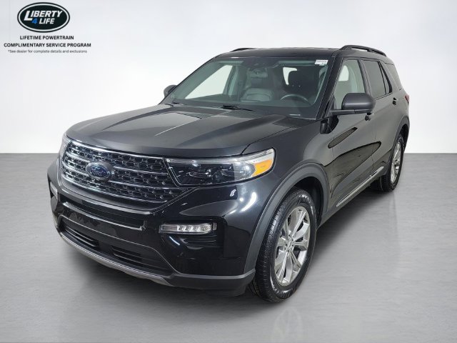 Certified 2023 Ford Explorer XLT w/ Equipment Group 202A AWD/4WD image 8