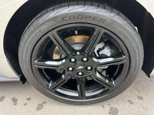 Certified 2018 Ford Mustang GT w/ Black Accent Pkg RWD image 11