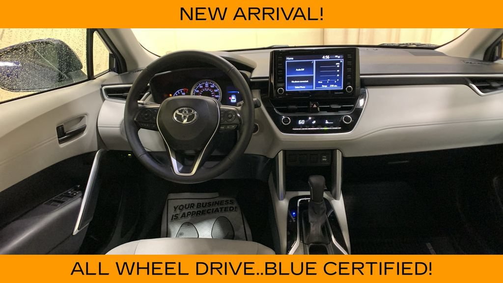 Used 2022 Toyota Corolla Cross LE AWD/4WD image 23