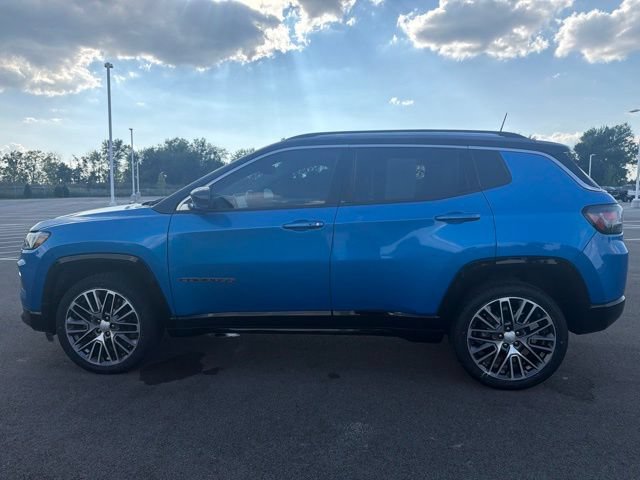 Used 2022 Jeep Compass Limited w/ Elite Group AWD/4WD image 14
