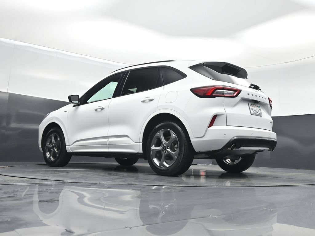 Certified 2023 Ford Escape ST-Line w/ Tech Pack #1 AWD/4WD image 49
