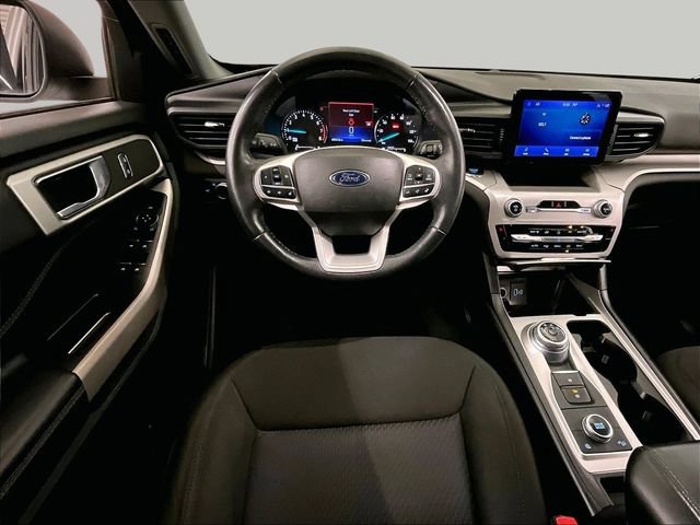 Certified 2022 Ford Explorer XLT AWD/4WD image 5