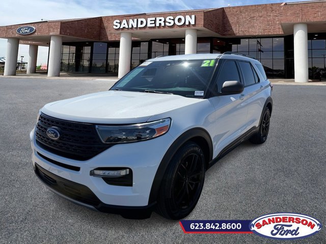 Certified 2021 Ford Explorer XLT w/ Equipment Group 202A image 7