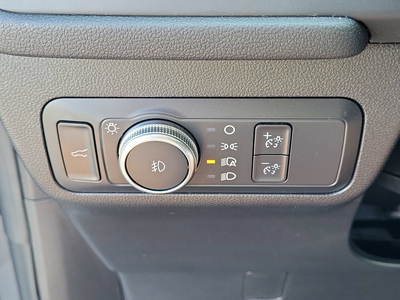 Certified 2022 Ford Escape SEL FWD image 29