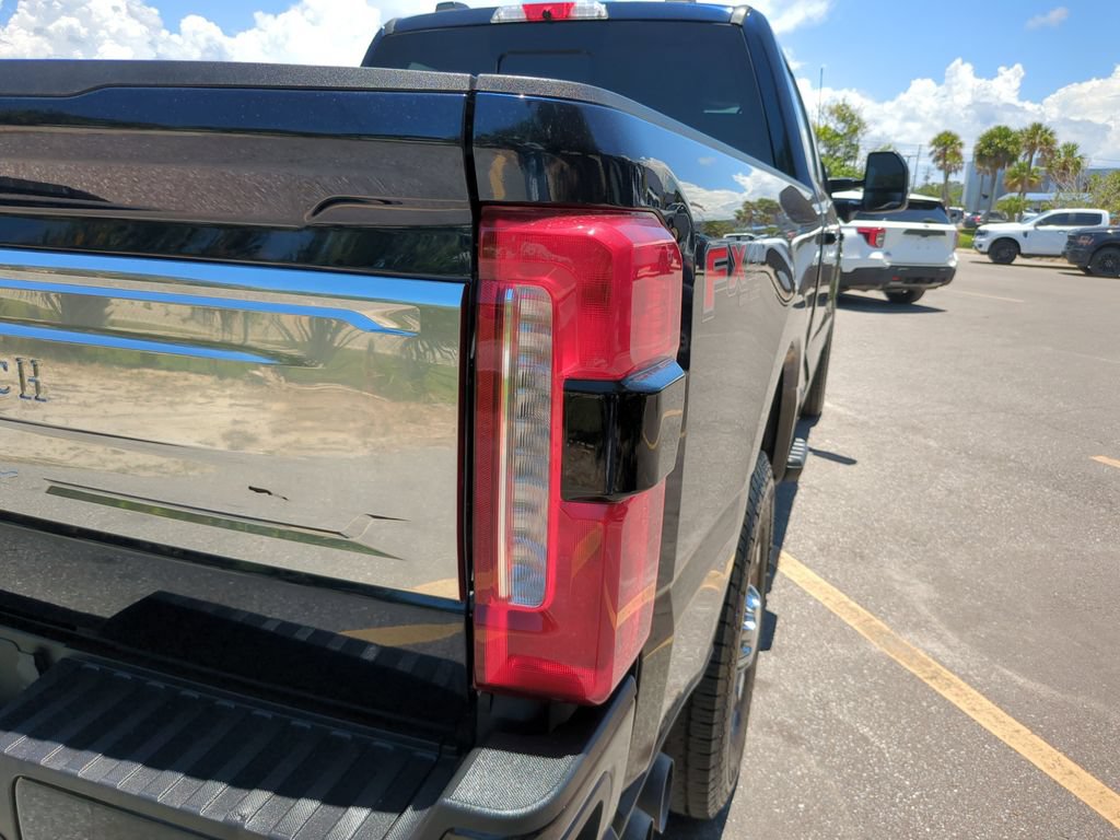 Certified 2024 Ford F350 King Ranch w/ FX4 Off-Road Package AWD/4WD image 14