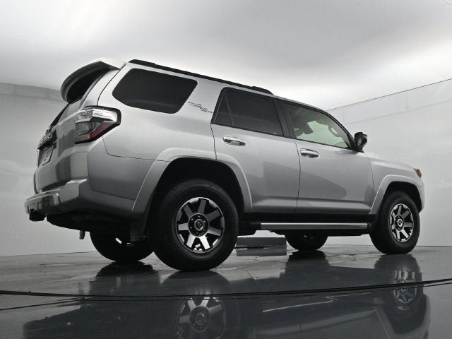 Used 2023 Toyota 4Runner TRD Off-Road Premium w/ Moonroof Package AWD/4WD image 40