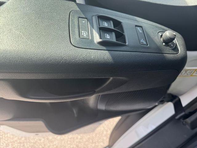 Used 2025 RAM ProMaster 2500 w/ Convenience Group FWD image 20