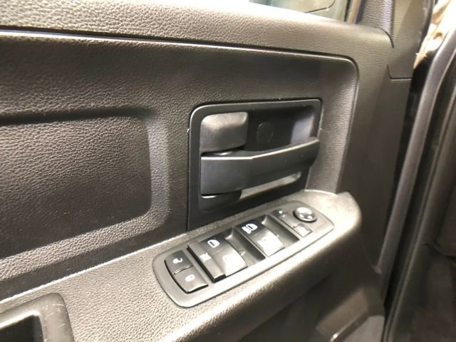 Used 2018 RAM 2500 Tradesman w/ Chrome Appearance Group image 12