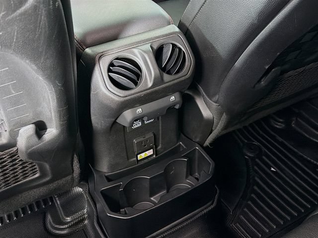 Used 2021 Jeep Wrangler Unlimited Rubicon AWD/4WD image 31