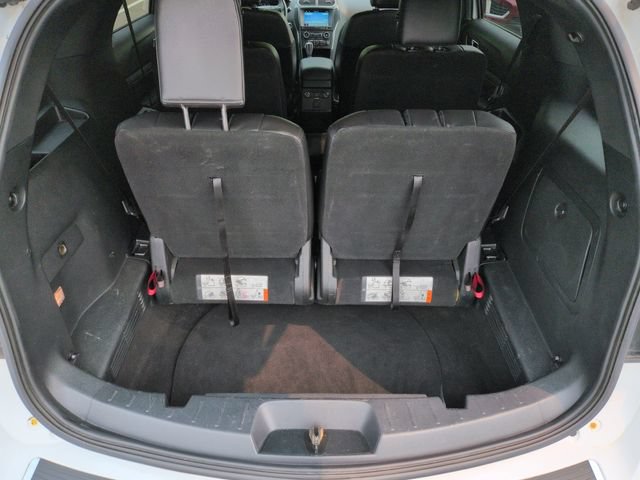 Certified 2018 Ford Explorer XLT w/ Equipment Group 202A AWD/4WD image 19