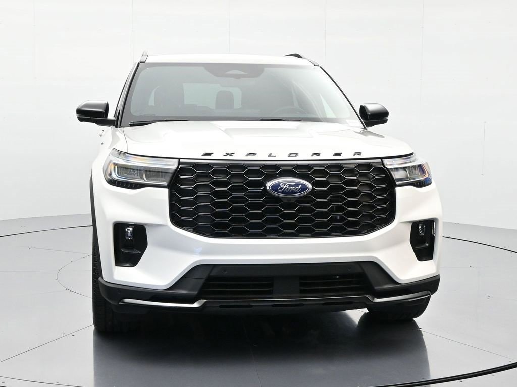 Certified 2025 Ford Explorer ST-Line w/ Premium Package image 23