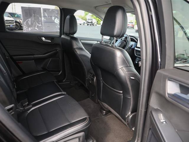 Certified 2024 Ford Escape Platinum AWD/4WD image 29