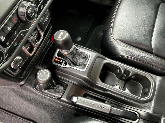 Used 2024 Jeep Wrangler Unlimited Sahara AWD/4WD image 20
