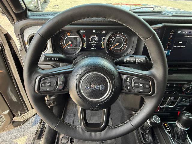 Used 2025 Jeep Wrangler Unlimited Sport AWD/4WD image 14