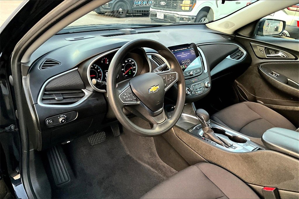 Used 2024 Chevrolet Malibu LT image 13