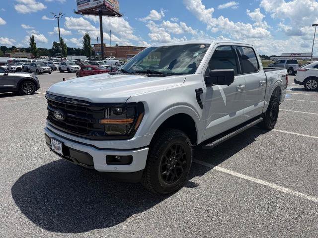 Certified 2025 Ford F150 XLT w/ Equipment Group 302A MID AWD/4WD image 4