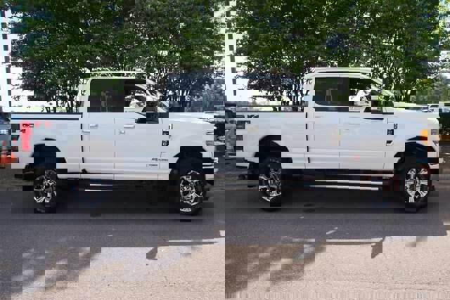 Certified 2017 Ford F250 XLT w/ XLT Premium Package image 6