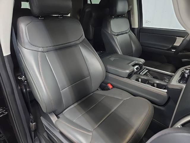 Certified 2025 Ford Expedition Active AWD/4WD image 19