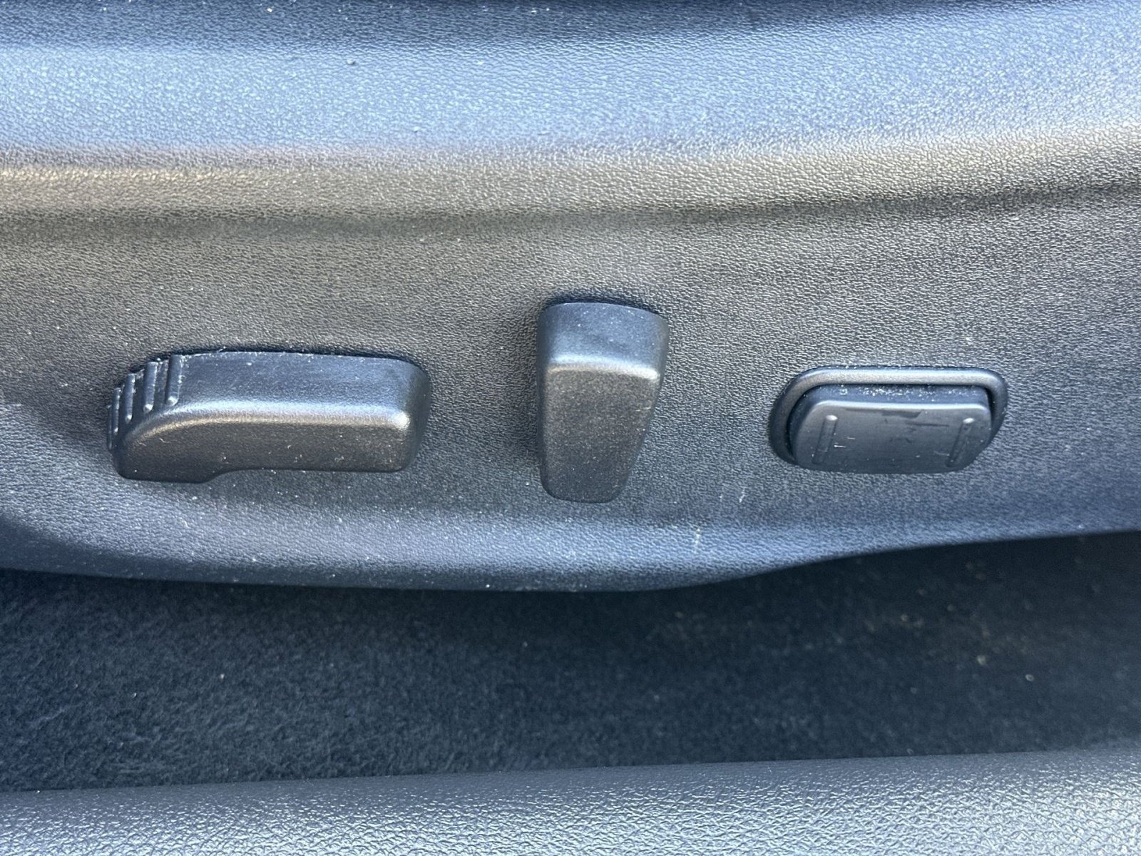 Used 2023 Nissan Sentra SR w/ SR Premium Package FWD image 15