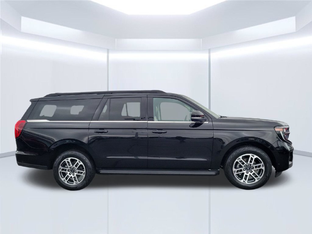 Certified 2025 Ford Expedition Max Active AWD/4WD image 4