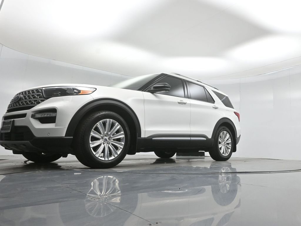 Certified 2020 Ford Explorer Limited w/ Hybrid Equipment Group 310A RWD image 46