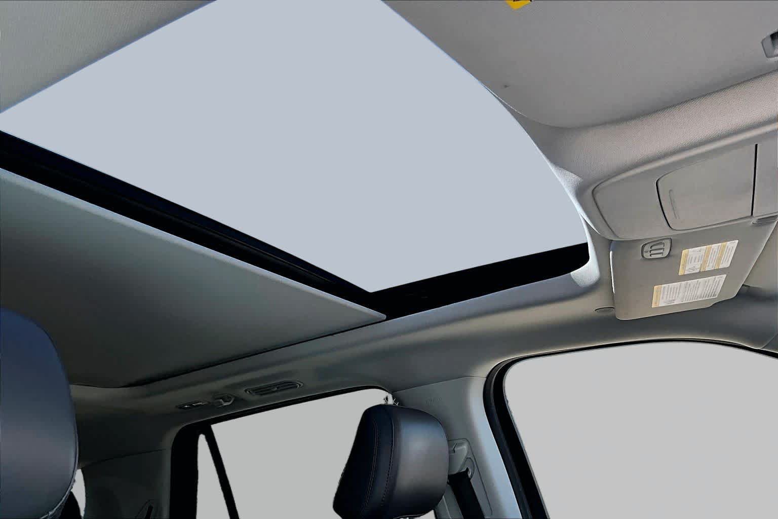 Certified 2025 Ford Expedition Active RWD image 14