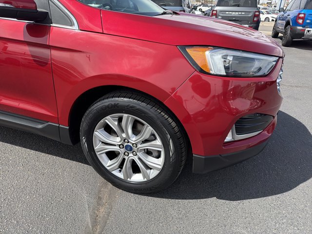 Certified 2022 Ford Edge Titanium AWD/4WD image 6