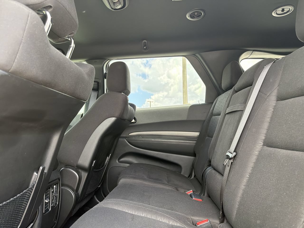 Used 2022 Dodge Durango SXT w/ Blacktop Package AWD/4WD image 16