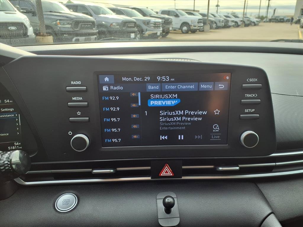 Used 2021 Hyundai Elantra SEL image 18