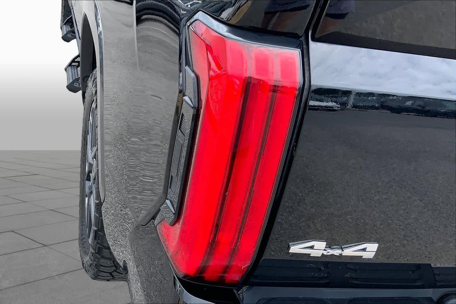 Used 2023 Toyota Tundra Limited AWD/4WD image 28