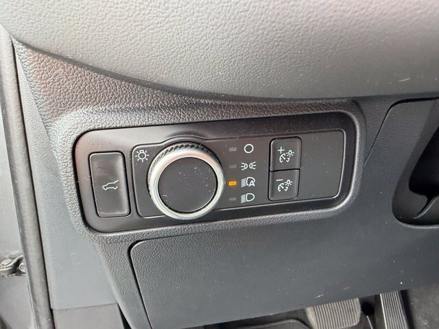 Certified 2025 Ford Explorer Active AWD/4WD image 8