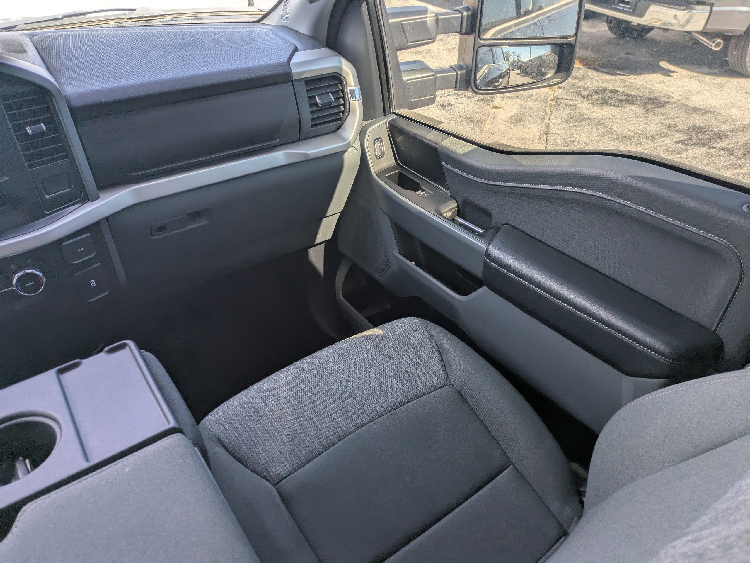 Certified 2022 Ford F150 XLT w/ Equipment Group 301A Mid image 21