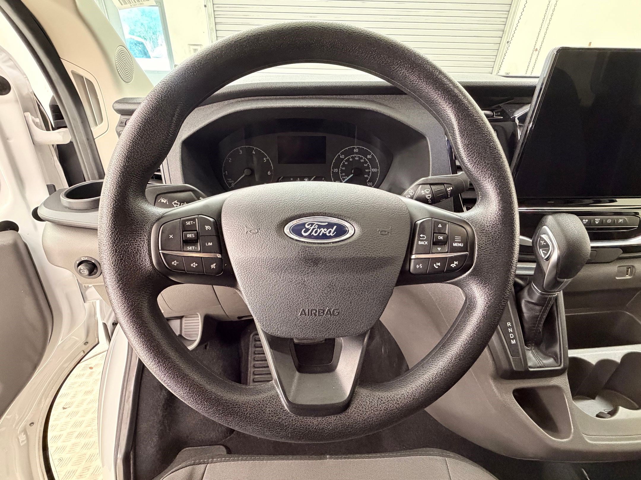 Certified 2025 Ford Transit 350 XLT RWD image 15