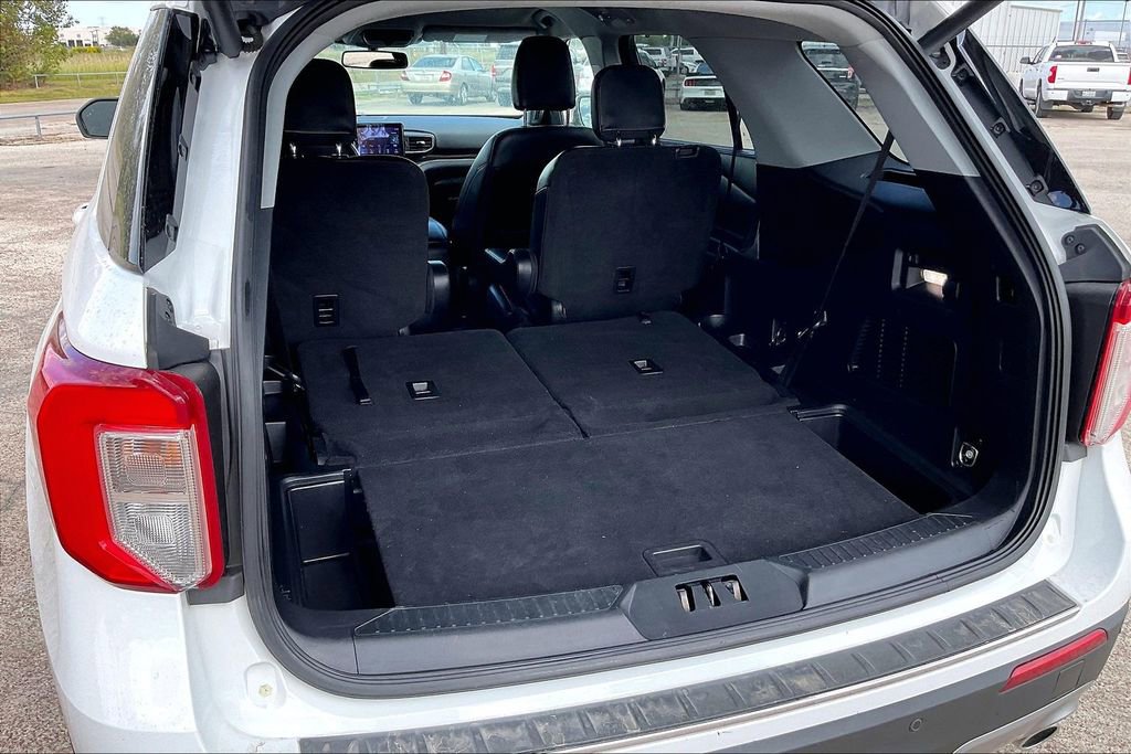 Certified 2022 Ford Explorer Limited RWD image 37