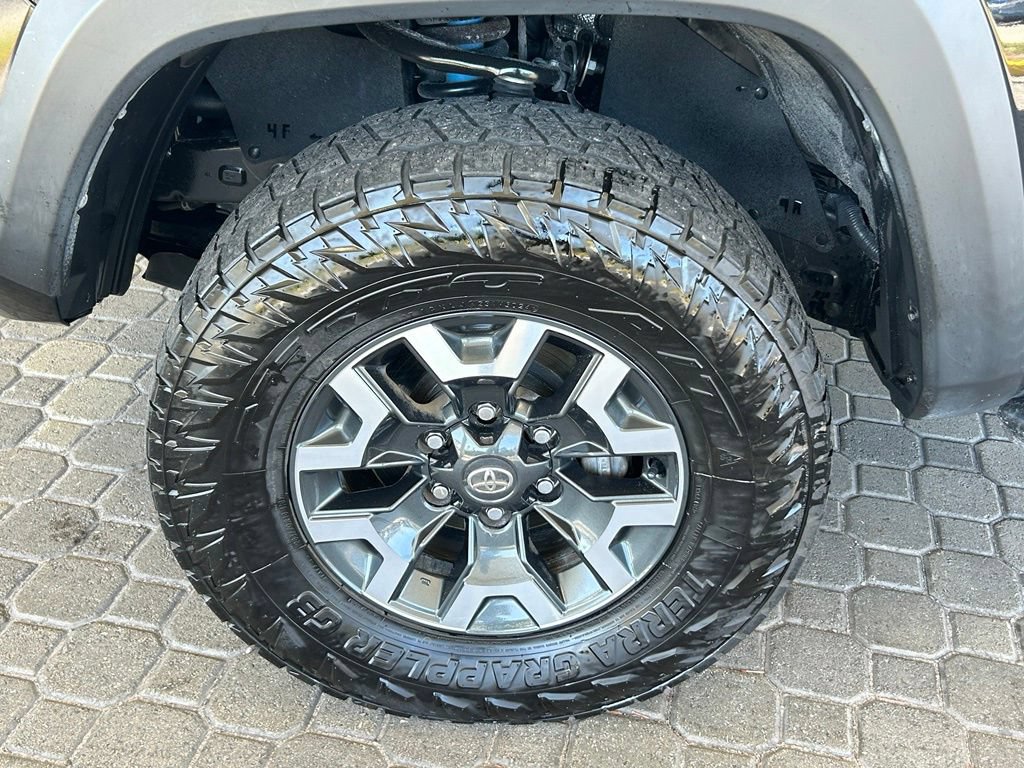 Used 2023 Toyota Tacoma TRD Off-Road w/ Technology Package RWD image 18