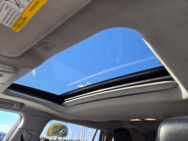 Used 2024 Toyota Highlander XLE AWD/4WD image 16