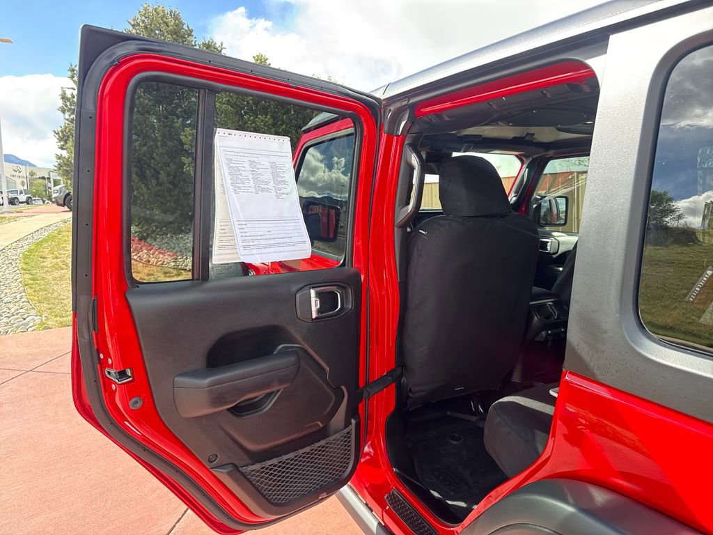Used 2025 Jeep Wrangler Unlimited Sport AWD/4WD image 19