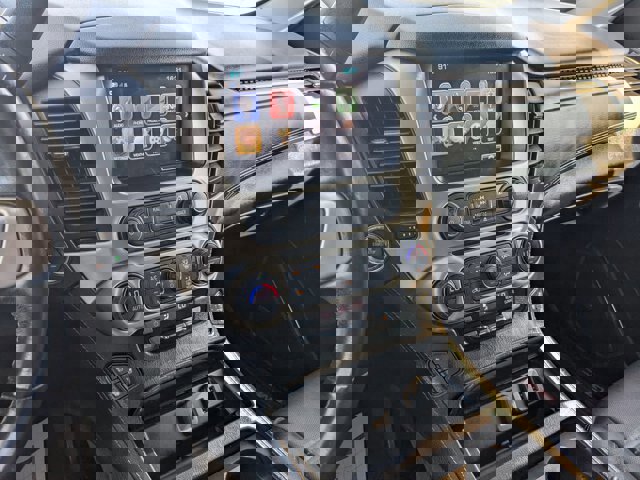 Used 2018 GMC Yukon Denali w/ Open Road Package image 24